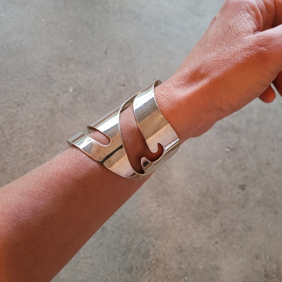 Sterling silver plated brass cuff bracelet - Picture 6 of 7